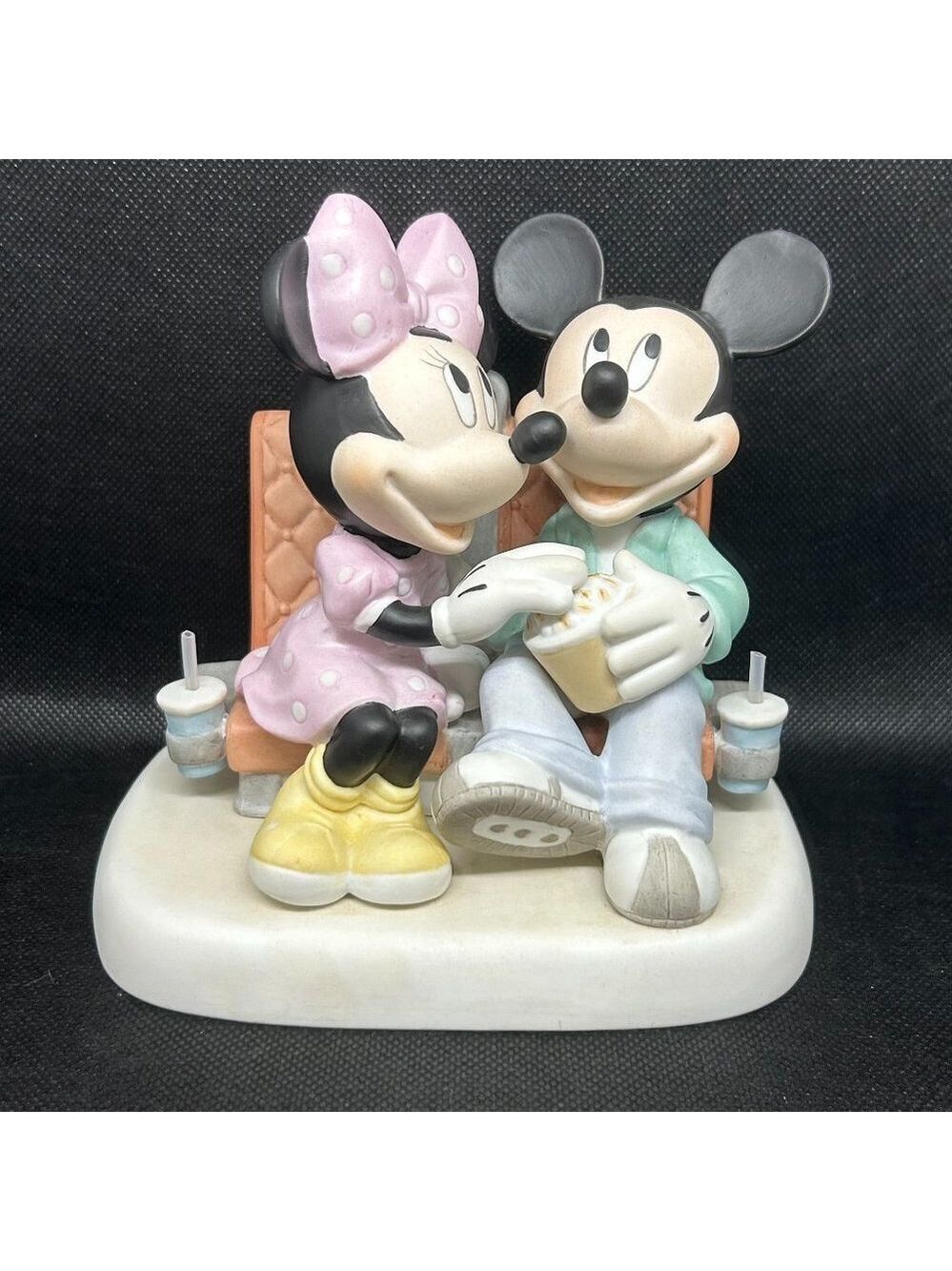 Disney Precious Moments “Reel Love Premiere" figurine
